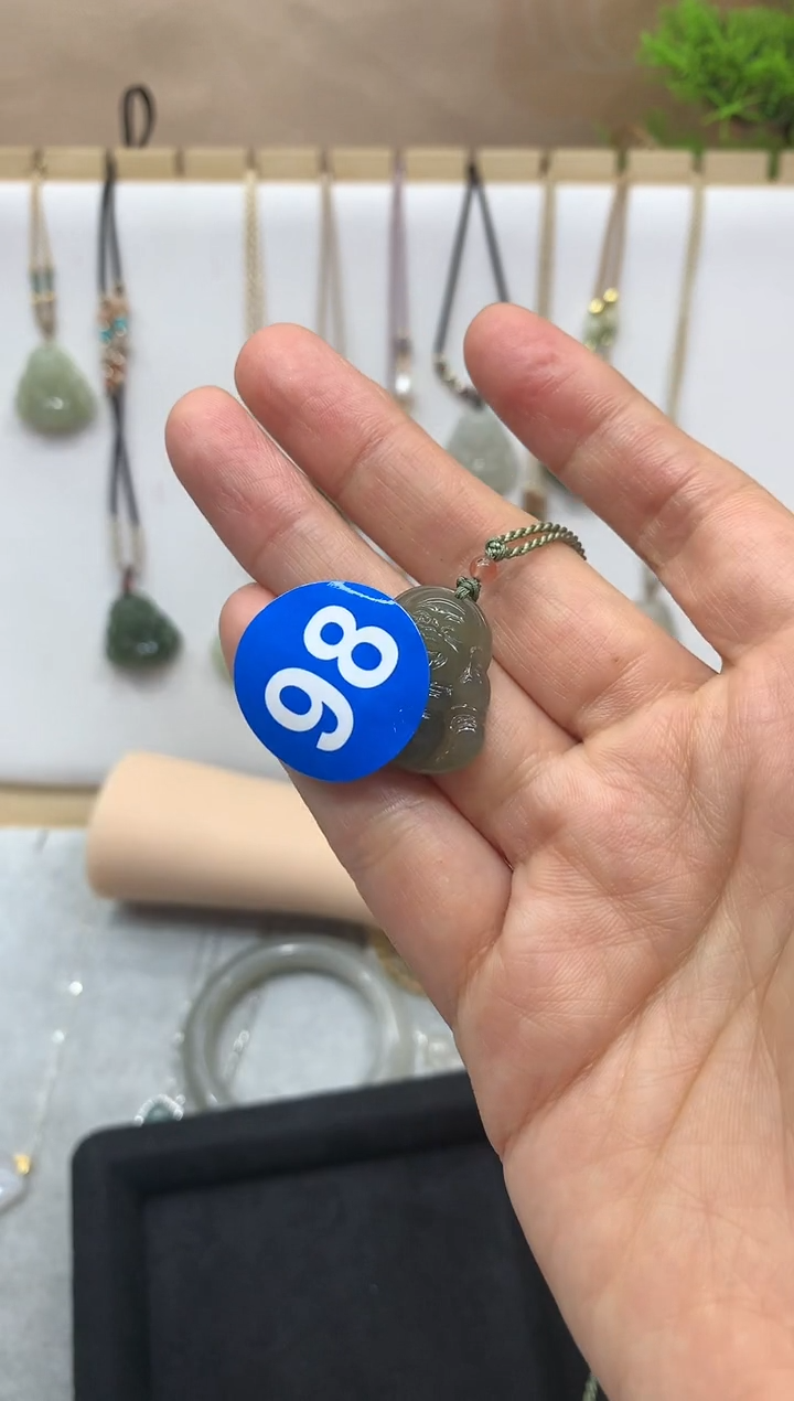 【闪购商品】和田玉颈饰未镶嵌佛公3