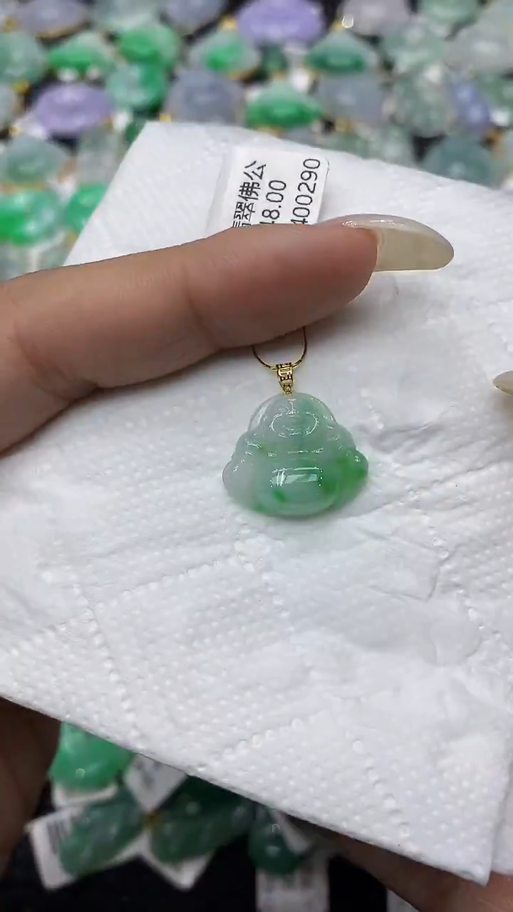 颈饰18K金镶嵌翡翠11111111111