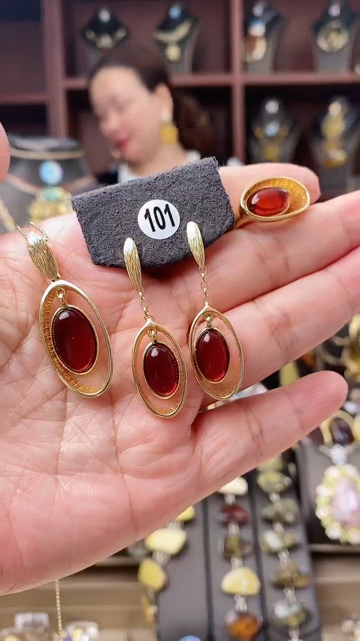 【闪购商品】琥珀颈饰银S925镶嵌套装