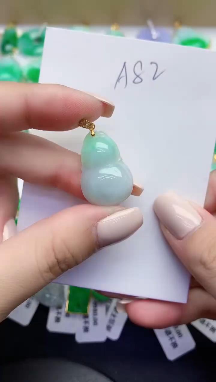 颈饰未镶嵌翡翠缅甸天然翡翠A货