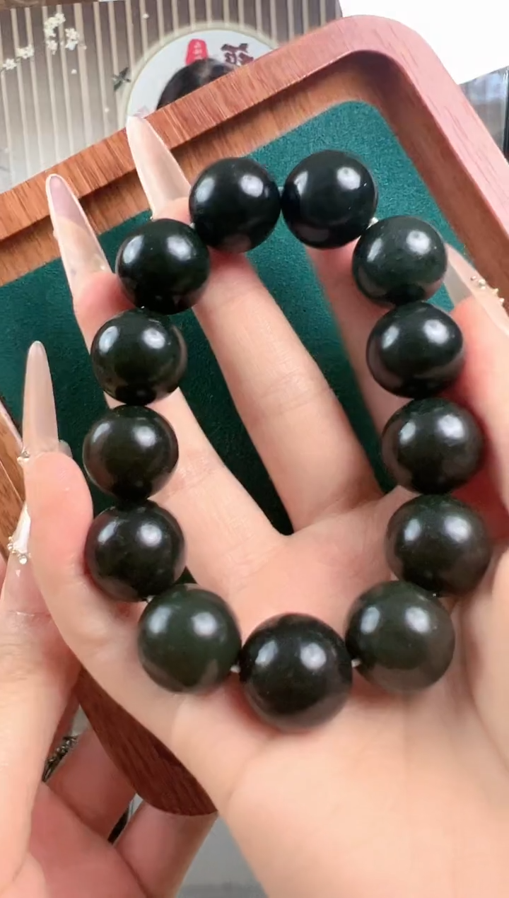 【闪购商品】和田玉手链未镶嵌和田玉塔青手串18