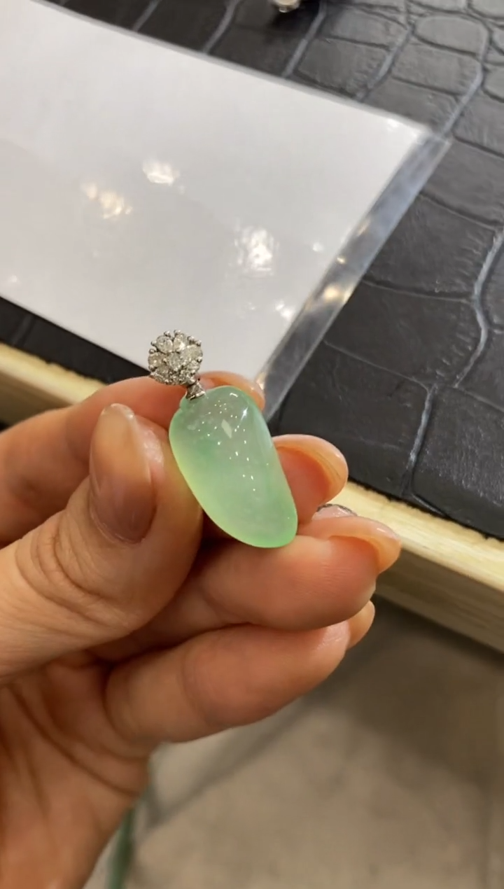 【闪购商品】翡翠颈饰18K金镶嵌收到货48小时鉴赏期（超时不退不换）