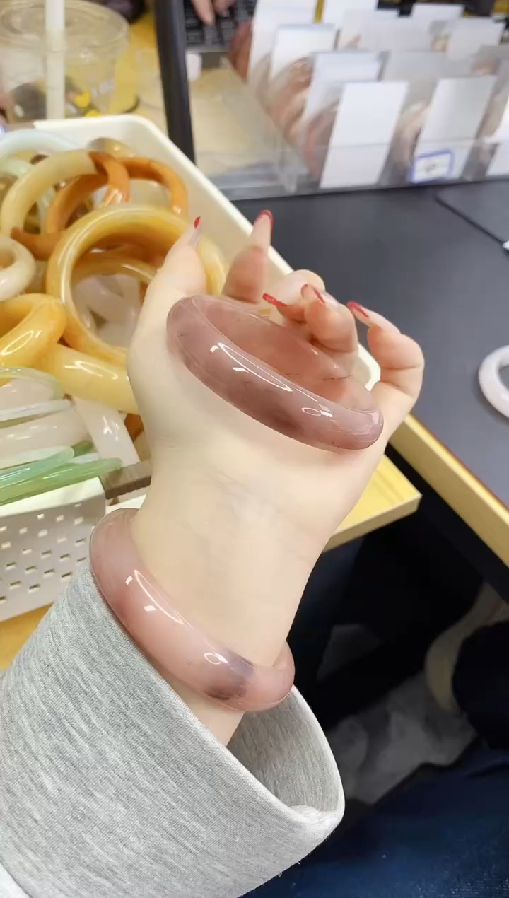 【闪购商品】石英质玉手镯未镶嵌112/56.4