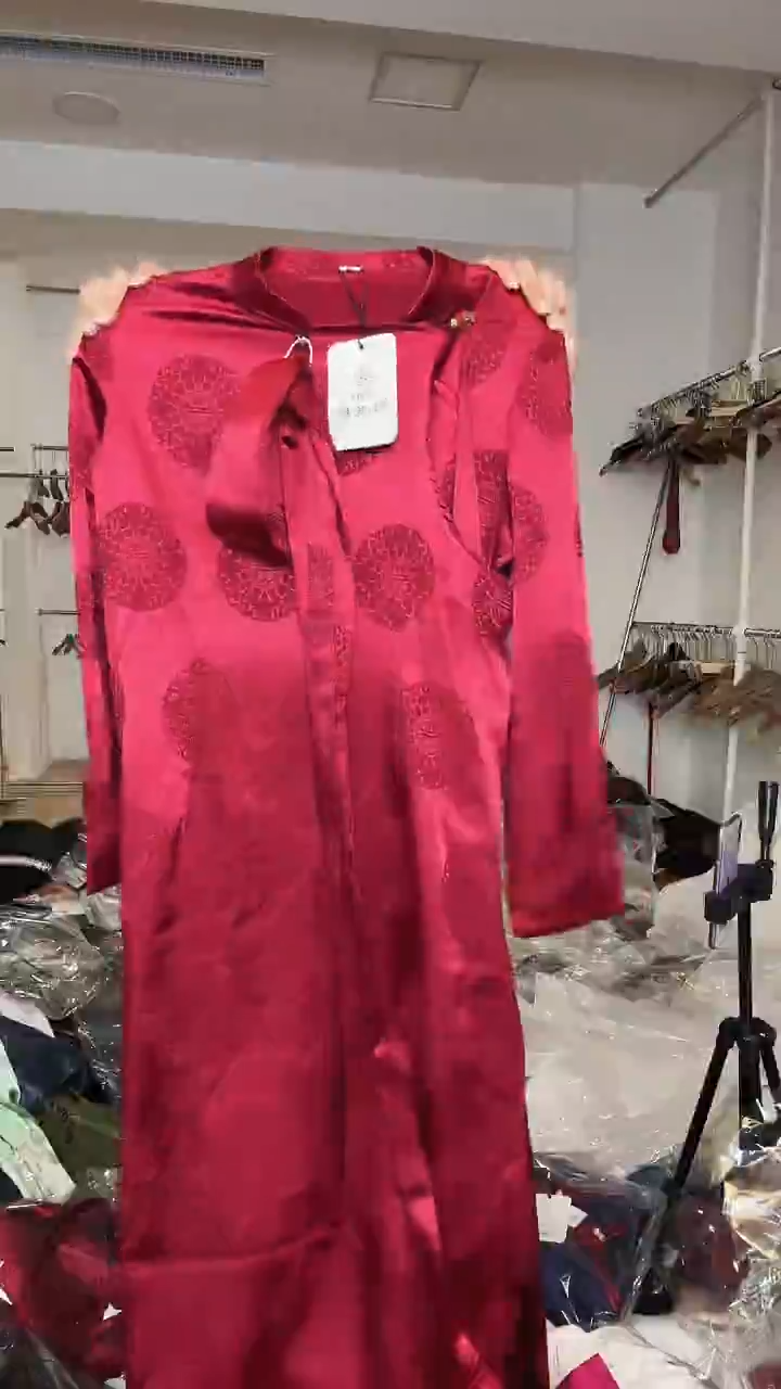 袍子       L码        110-120斤