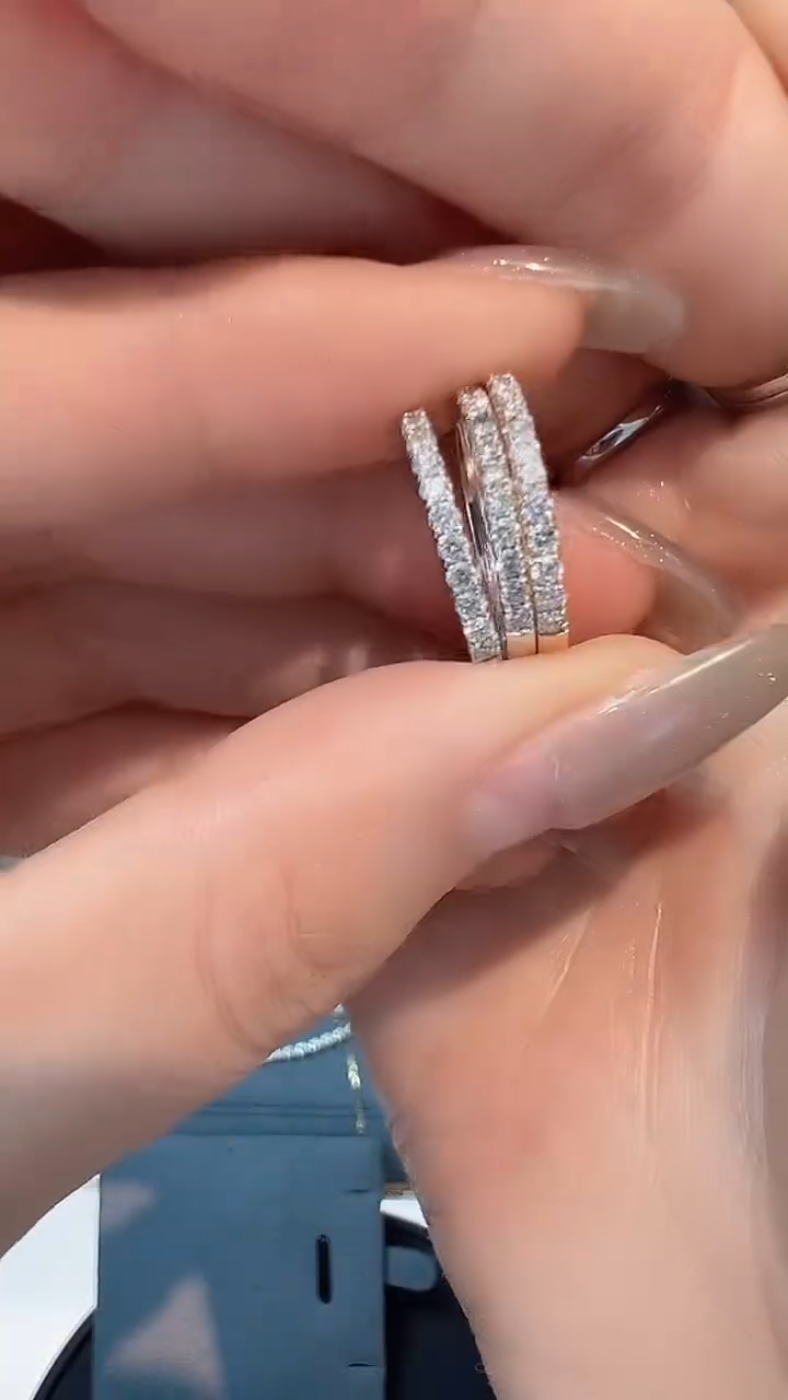 【闪购商品】钻石23分排戒18K金镶嵌多样性发一