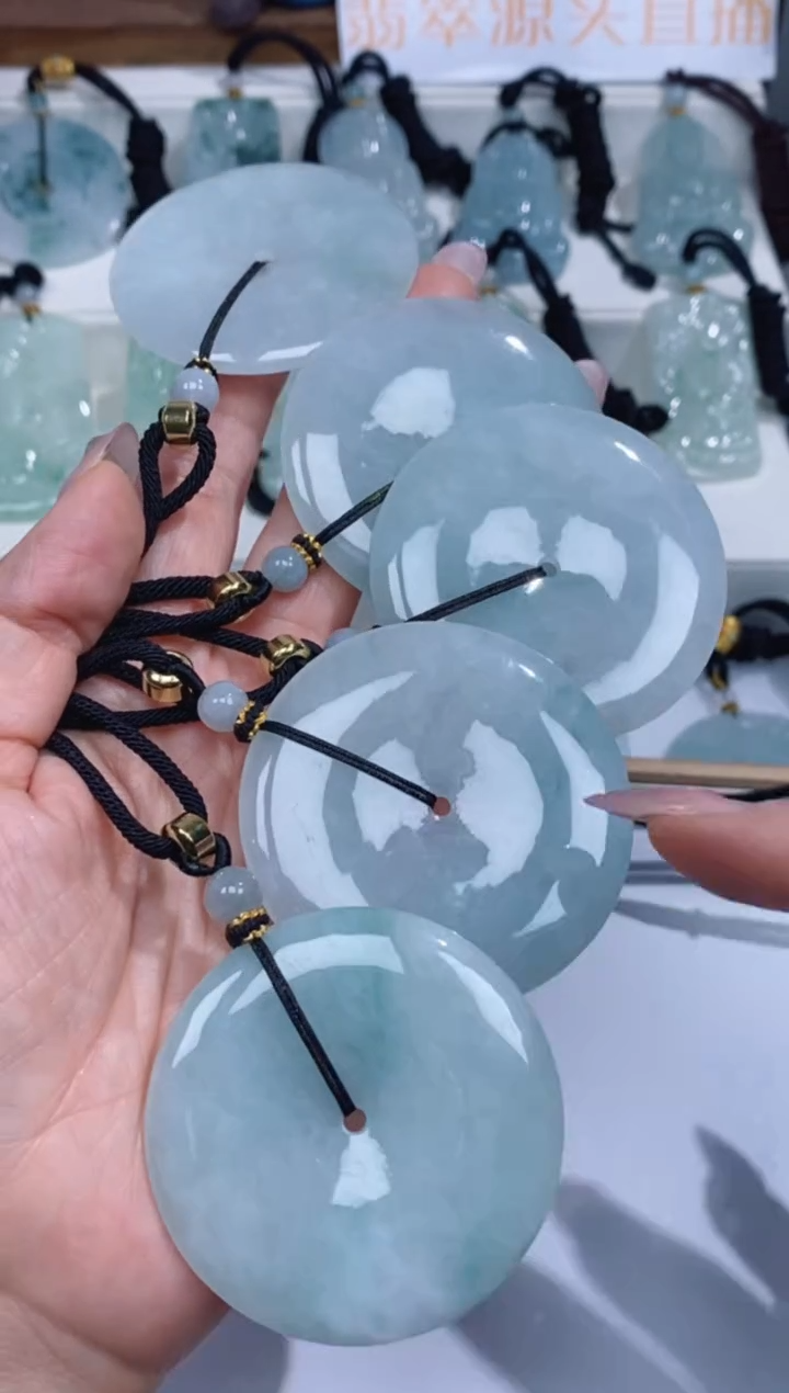 颈饰未镶嵌翡翠吊坠团购多样性发一件