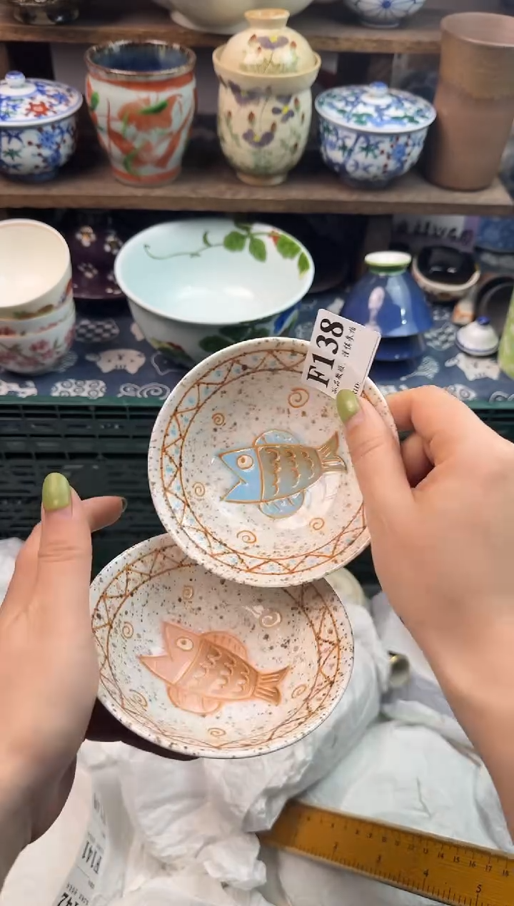 瓷片r****r                        
