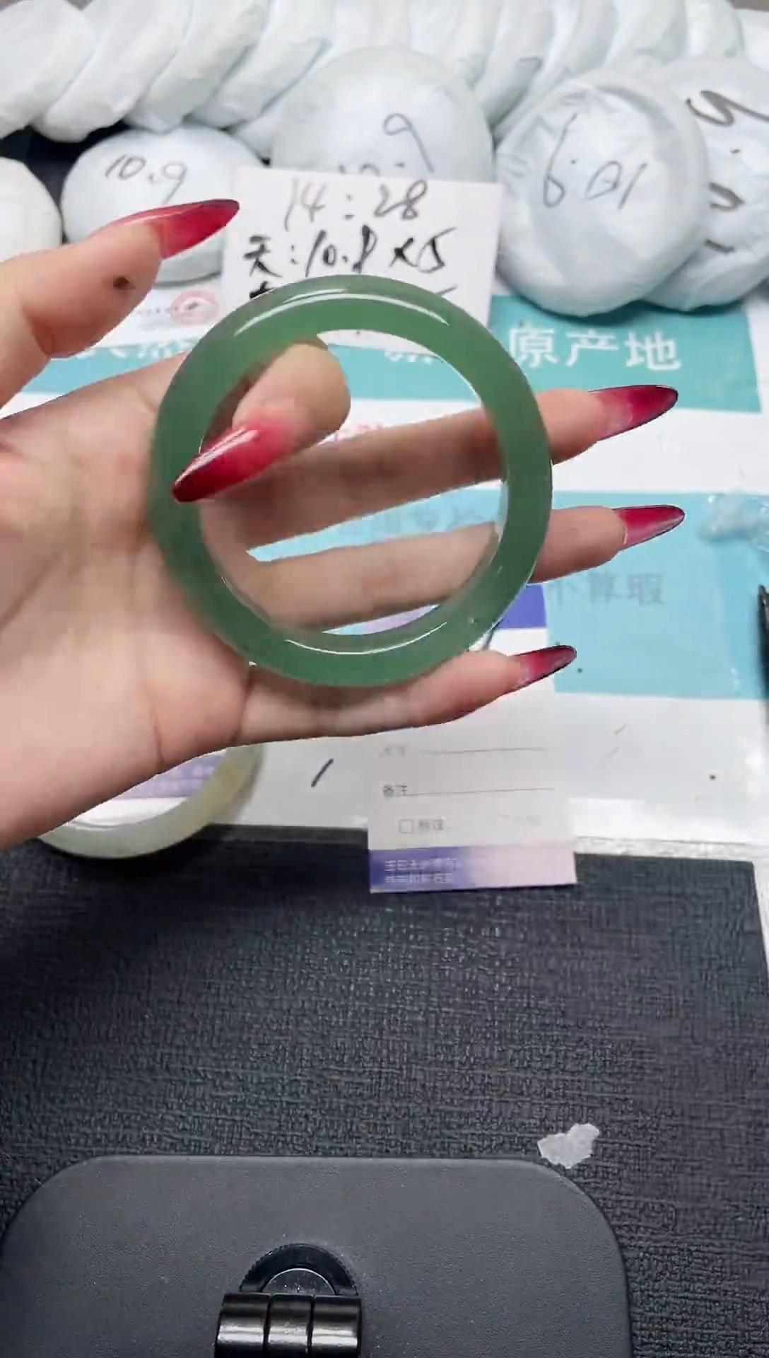 未镶嵌手镯石英质玉26-60