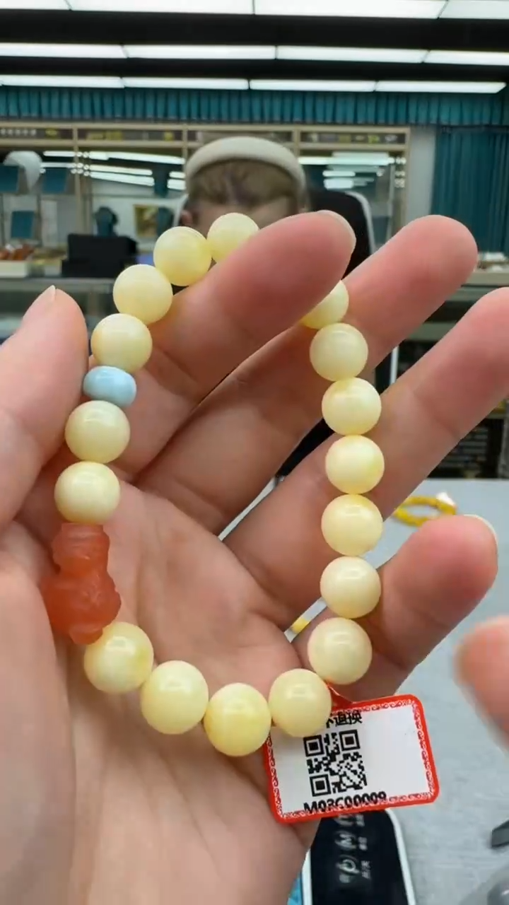 未镶嵌琥珀手链16秒拍号 假一罚三