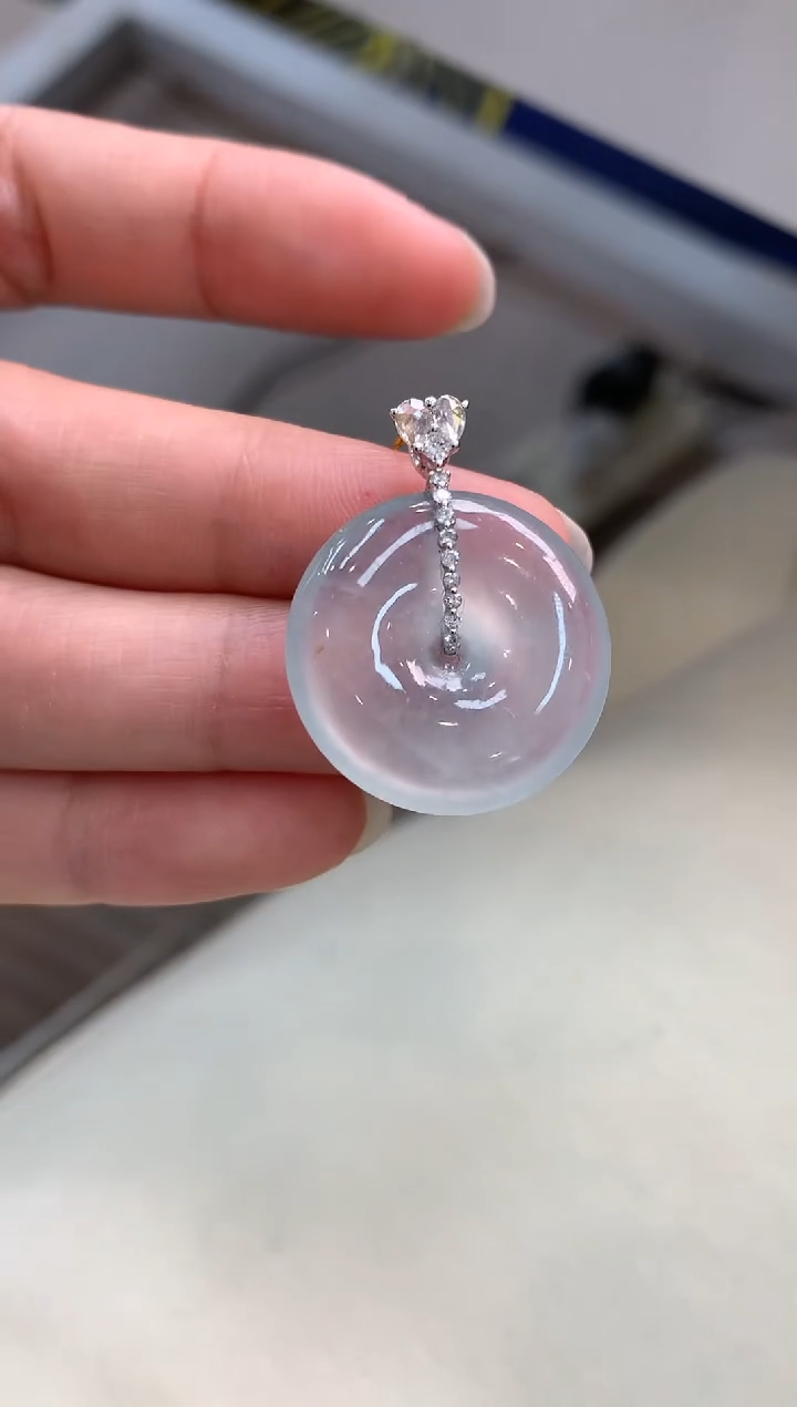 【闪购商品】翡翠颈饰18K金镶嵌W158