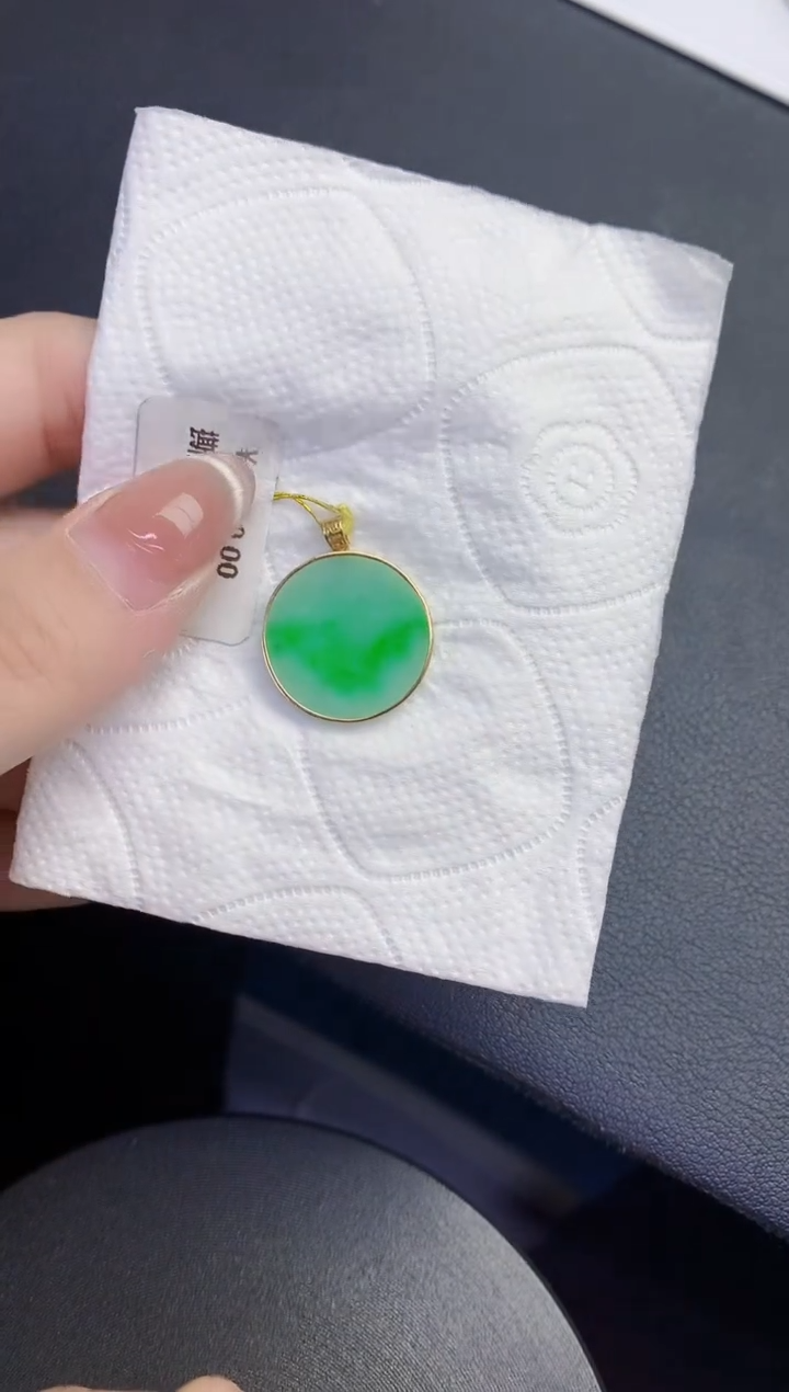 颈饰18K金镶嵌翡翠缅甸天然翡翠A货