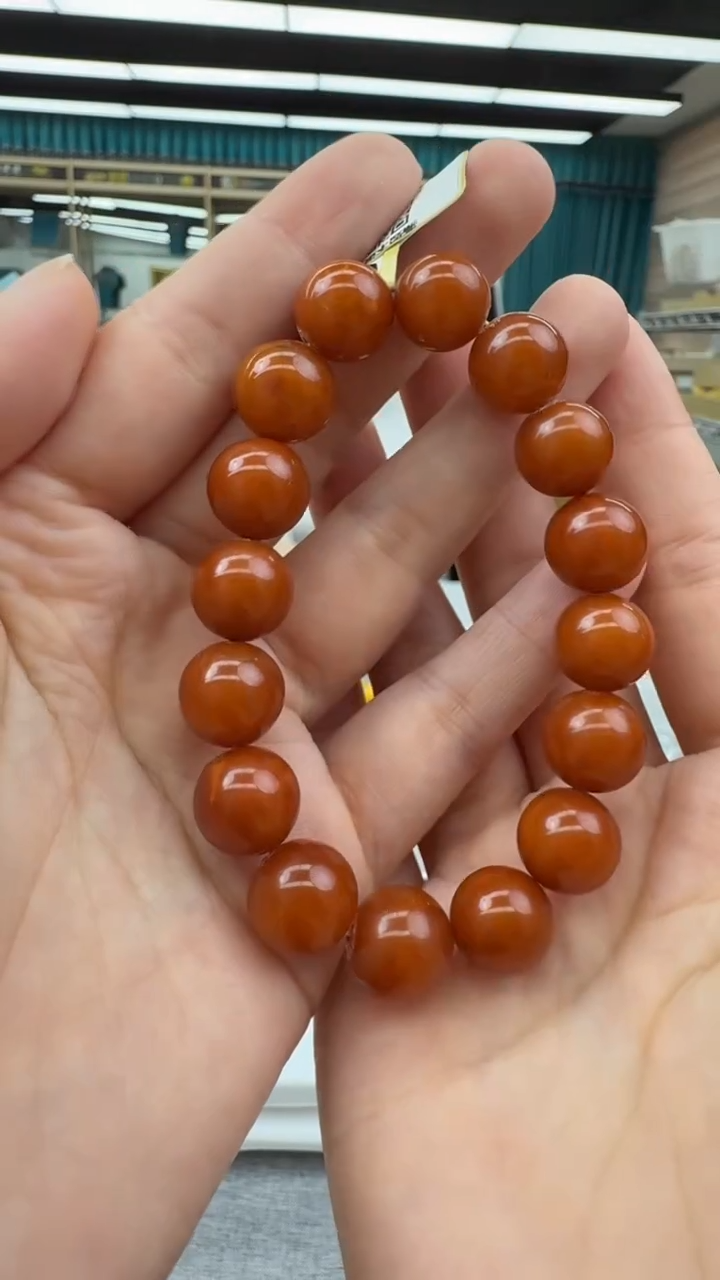 未镶嵌琥珀手链196秒拍号 假一罚三