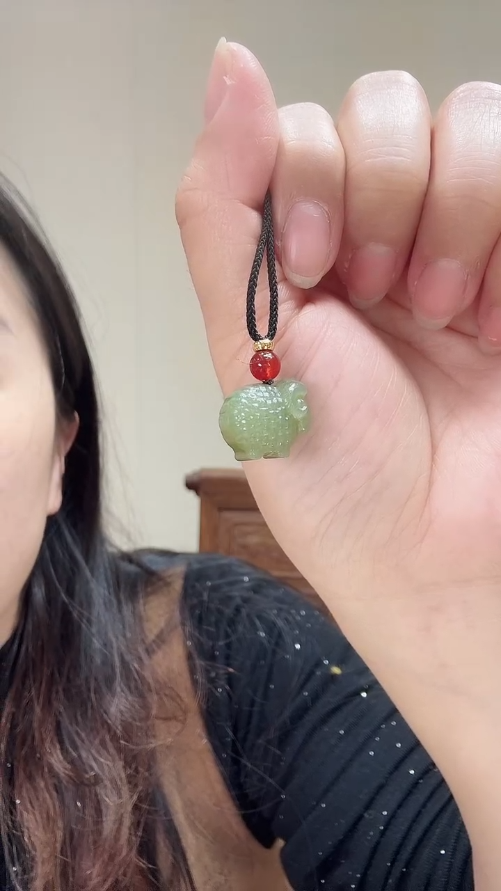 颈饰未镶嵌和田玉青黄口绵羊吊坠16mm