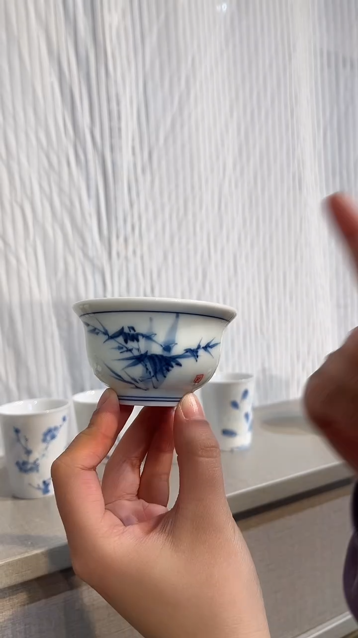 景德镇高温瓷青花竹小压手