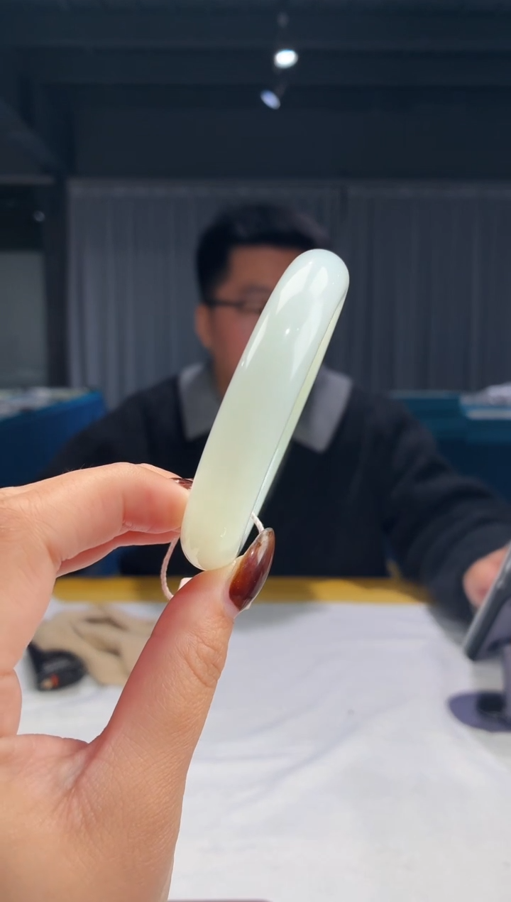 定制和田玉天然和田玉（拍一发一)