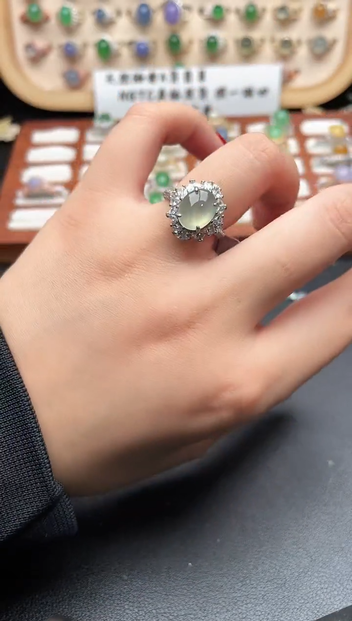 银S925镶嵌戒指翡翠一物一证一礼盒