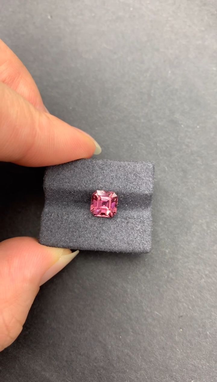 【闪购商品】碧玺裸石未镶嵌1.6克拉