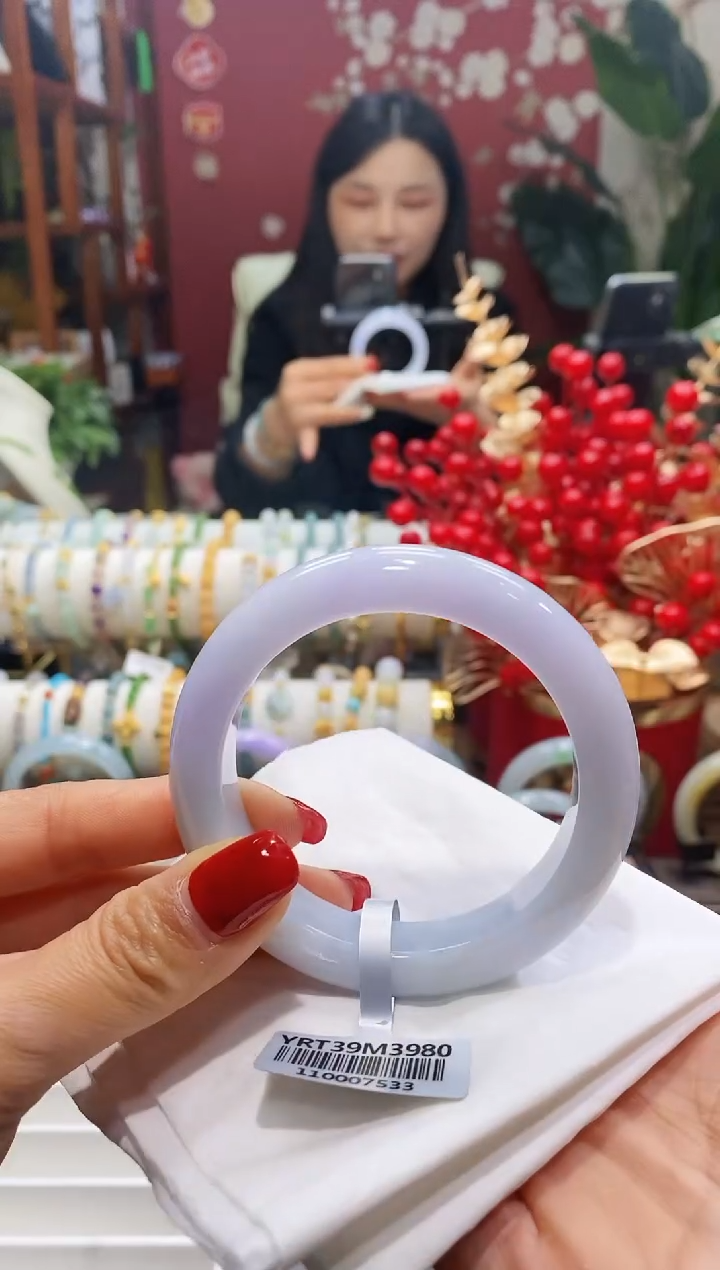 【闪购商品】翡翠手镯未镶嵌141圈口5556/12.7*9.7