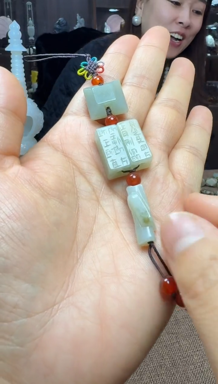 【闪购商品】和田玉颈饰未镶嵌111