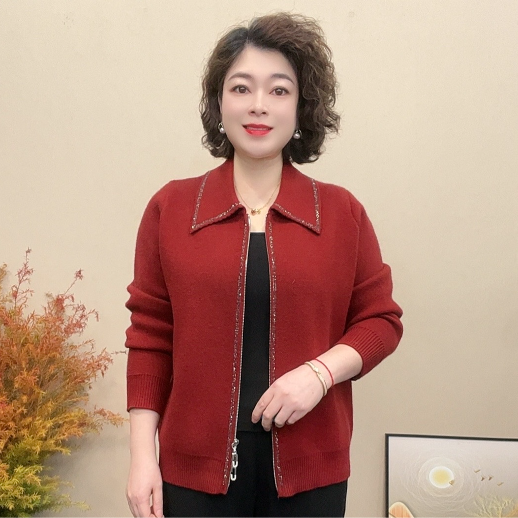  妈妈装针织衫中老年女装开衫秋冬烫钻短外套拉链翻领时尚百搭