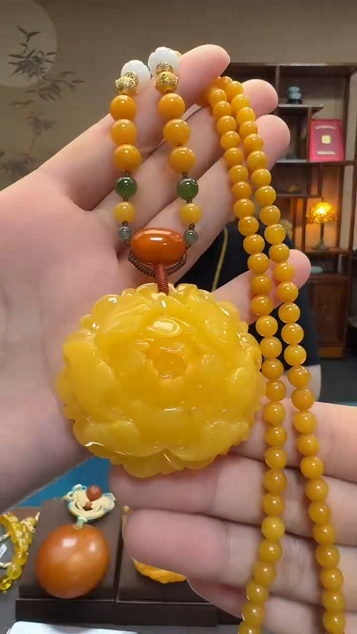 琥珀吊坠(赠链)未镶嵌天然保真蜜蜡牡丹花套装