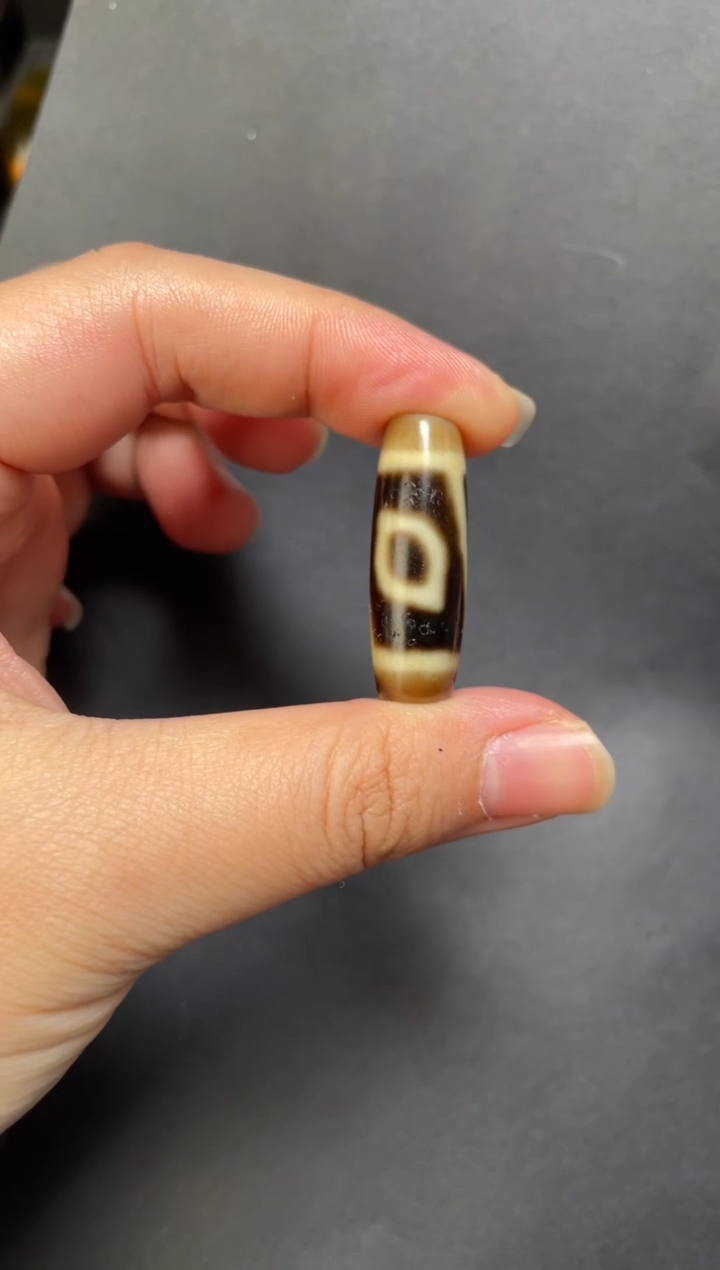 未镶嵌4玛瑙/玉髓大**山配饰