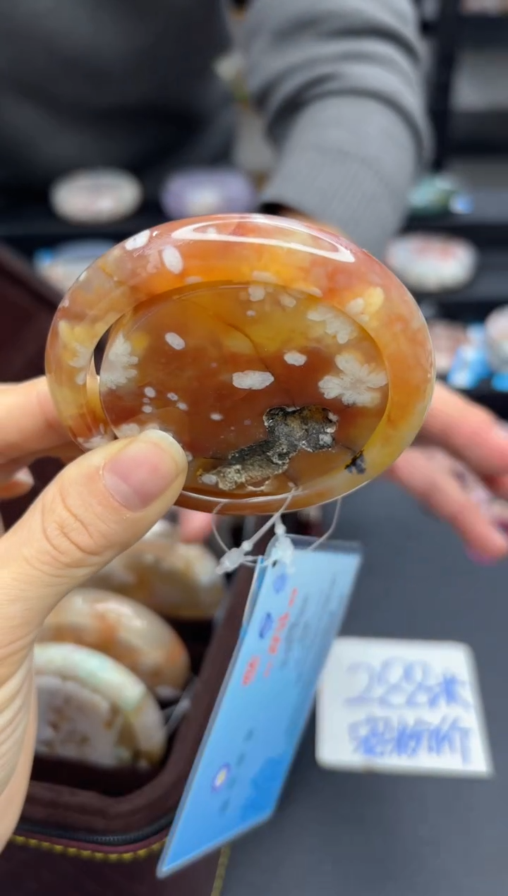 【闪购商品】石英质玉手镯未镶嵌A70(55圈赠送镯心)