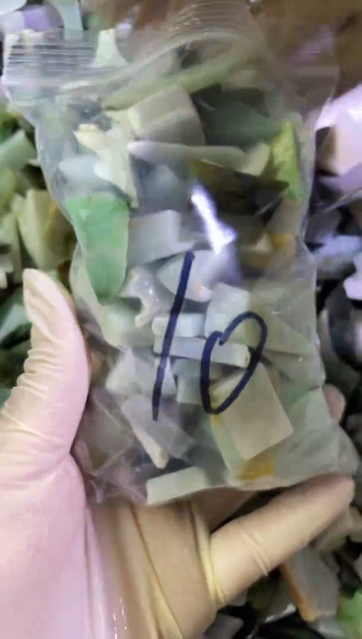 【闪购商品】翡翠颈饰未镶嵌天然翡翠中号500克10