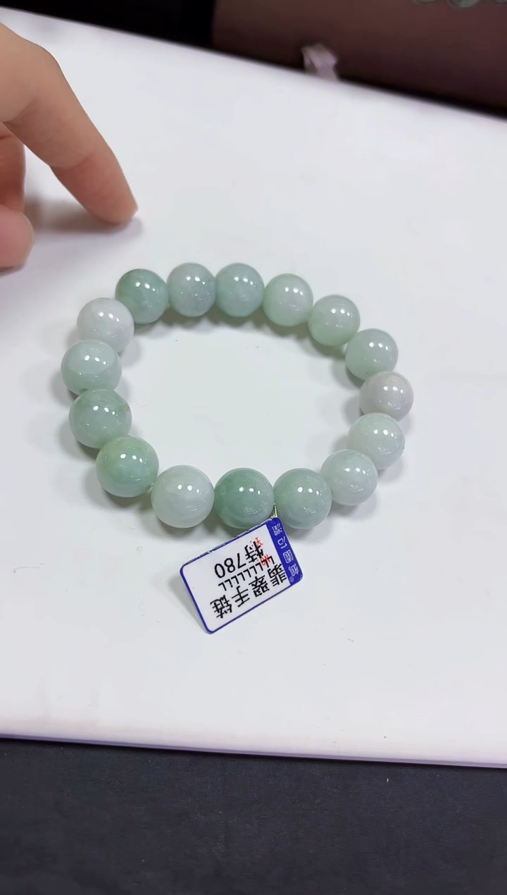 【闪购商品】翡翠颈饰未镶嵌13手链