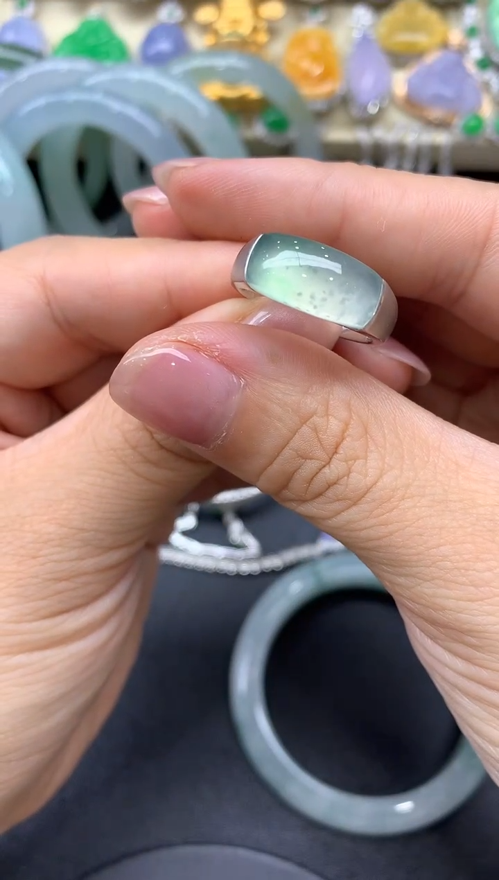 【闪购商品】翡翠戒指18K金镶嵌439-中国好珍宝