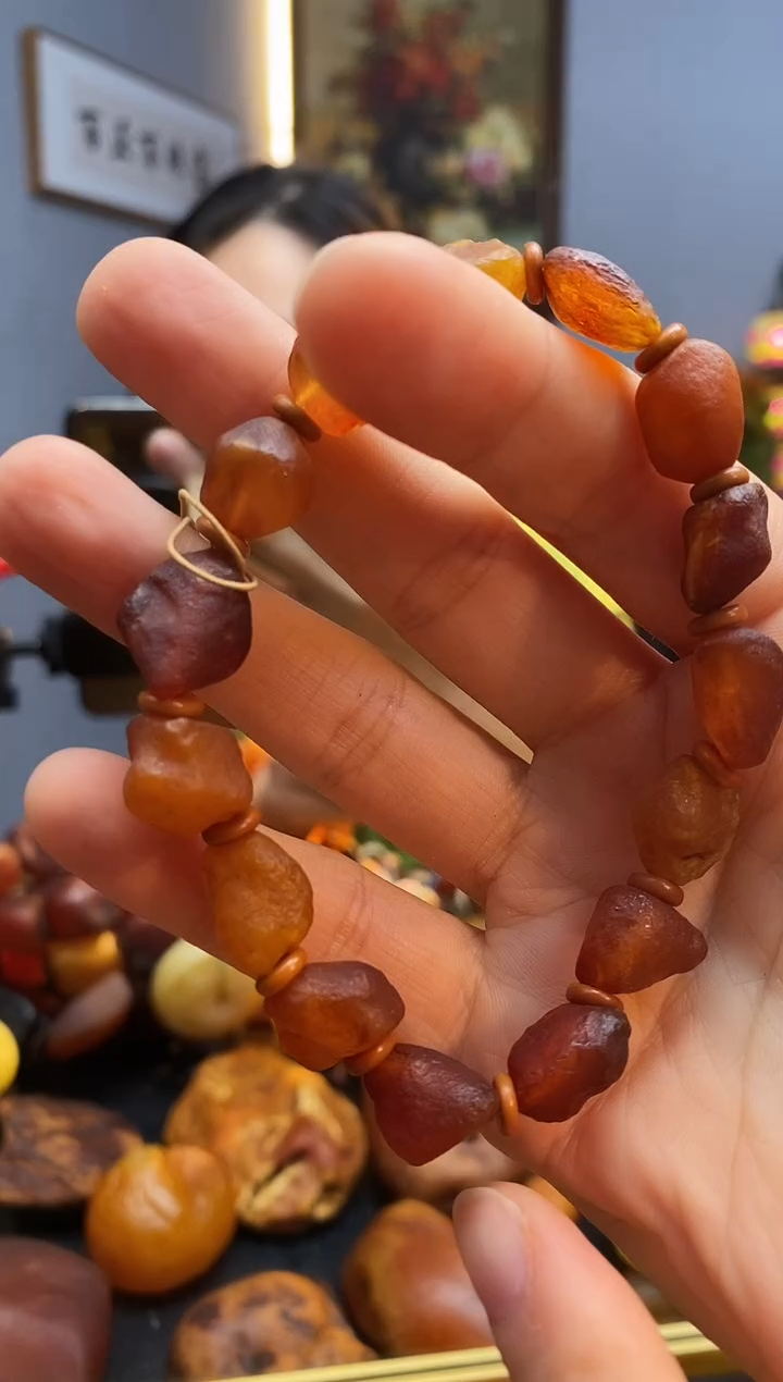 琥珀颈饰未镶嵌手串
