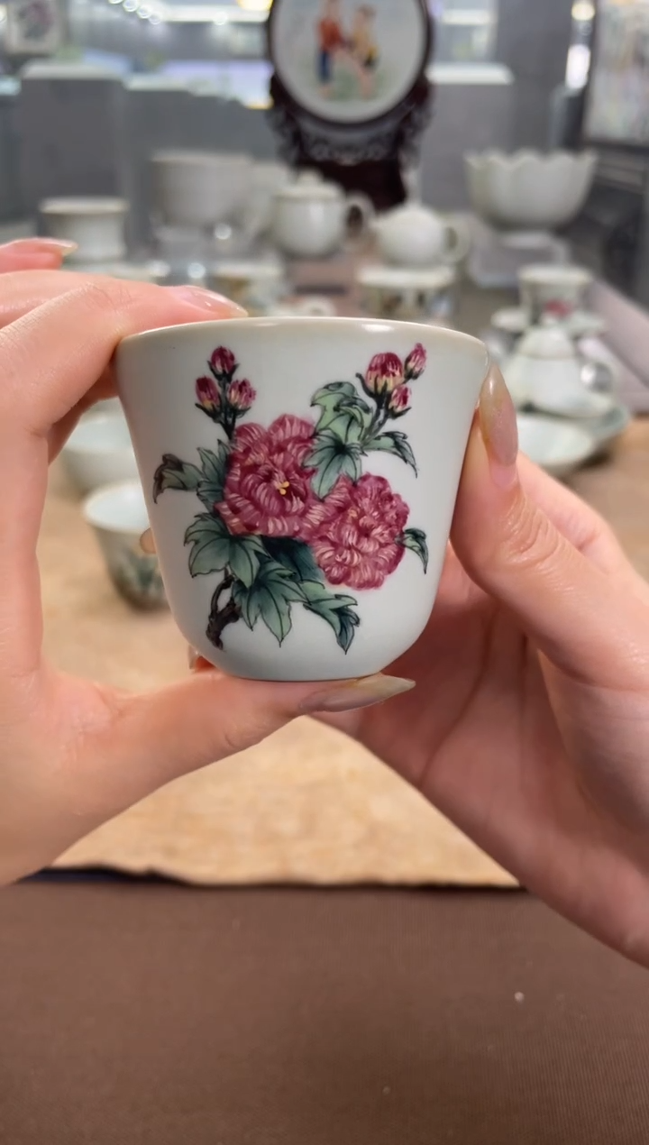 【闪购商品】周泽堂余秀华彩绘花香杯（芙蓉）