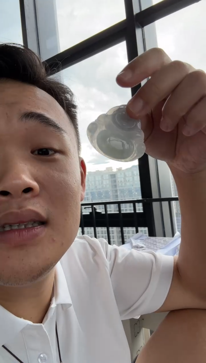 翡翠未镶嵌颈饰A货翡翠国风经典大佛公吊坠 多样性