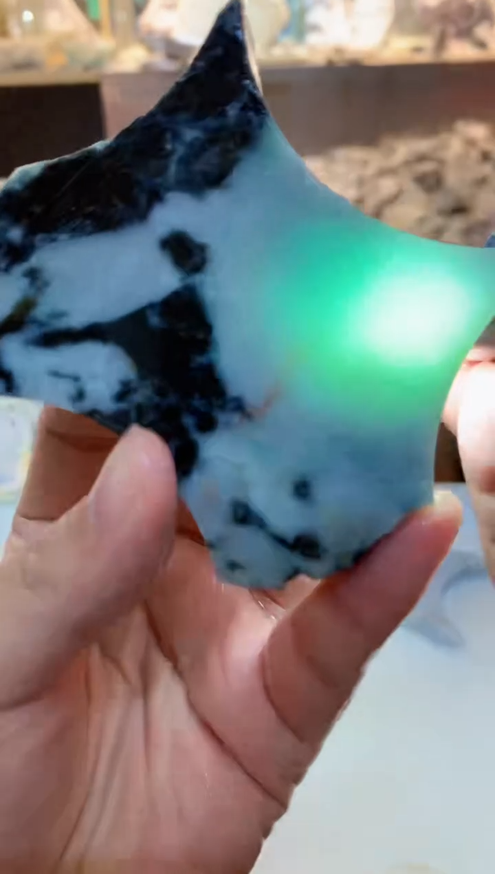 翡翠裸石0东0翡翠珠宝837