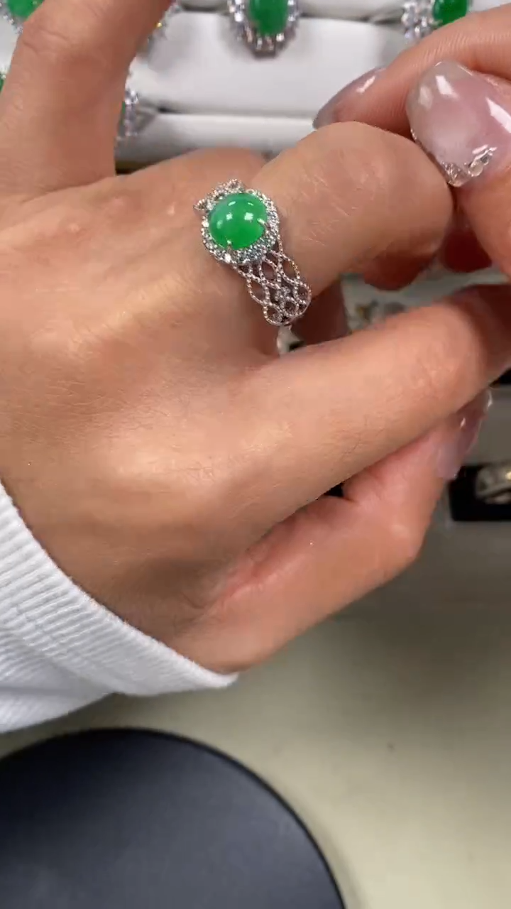【闪购商品】翡翠戒指银S925镶嵌9455