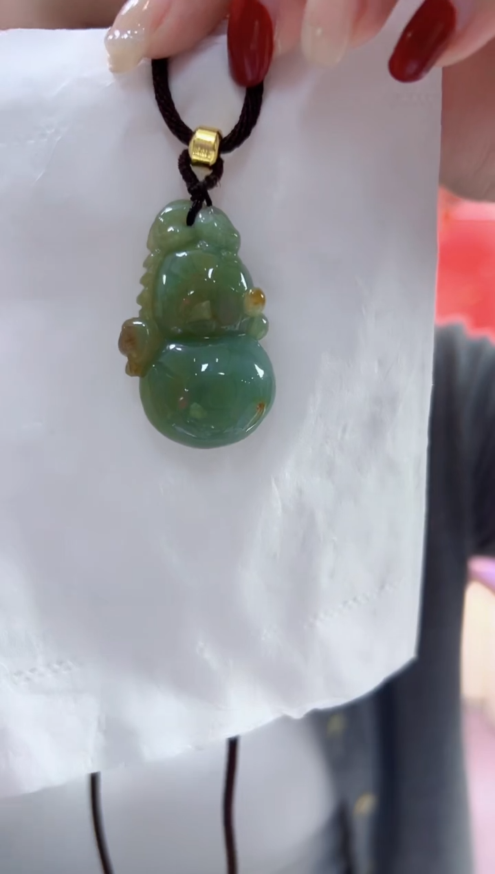 【闪购商品】翡翠颈饰未镶嵌孤品葫芦高