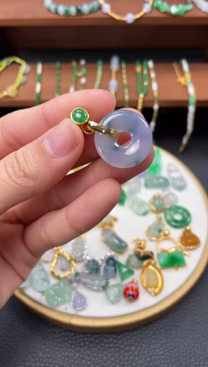 【闪购商品】翡翠吊坠(不含链)18K金镶嵌一个   JK108