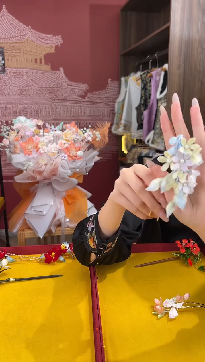 【闪购商品】刺绣非遗绒花（发饰）