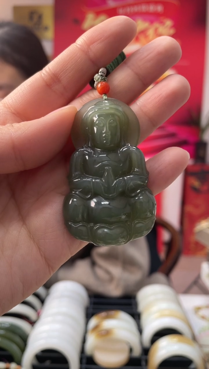 【闪购商品】和田玉颈饰未镶嵌沙枣青观音发一件