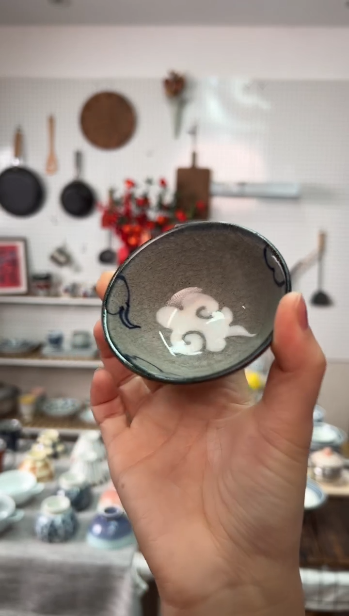 瓷孤品清仓特价赤巻平盃 化粧雲