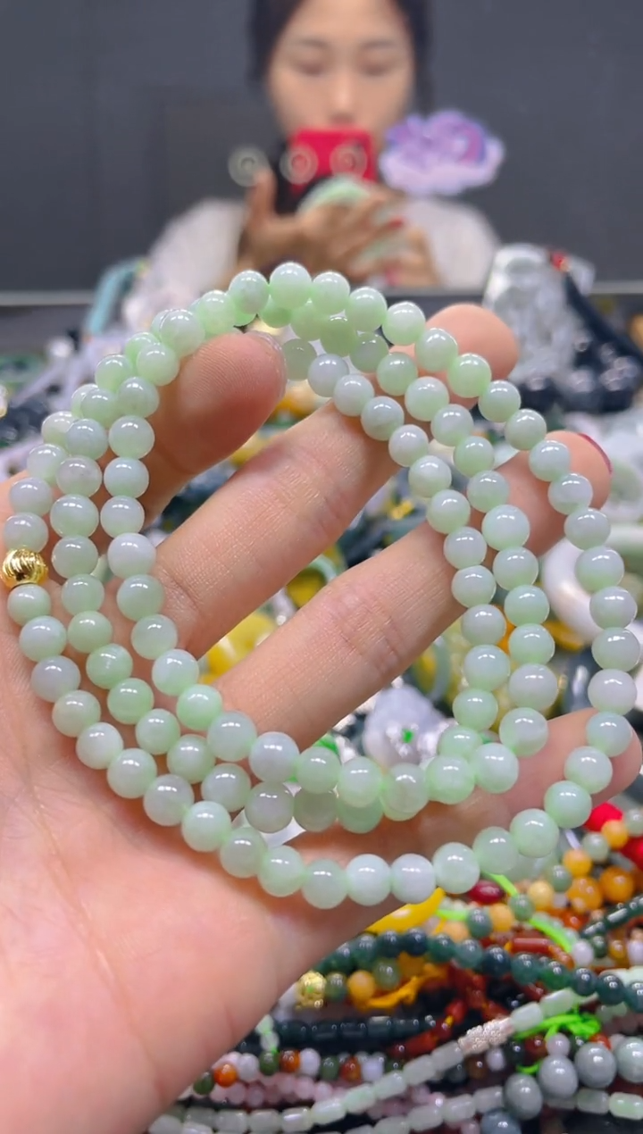 颈饰未镶嵌翡翠5MM/T/翡翠A货，一件也是批发价