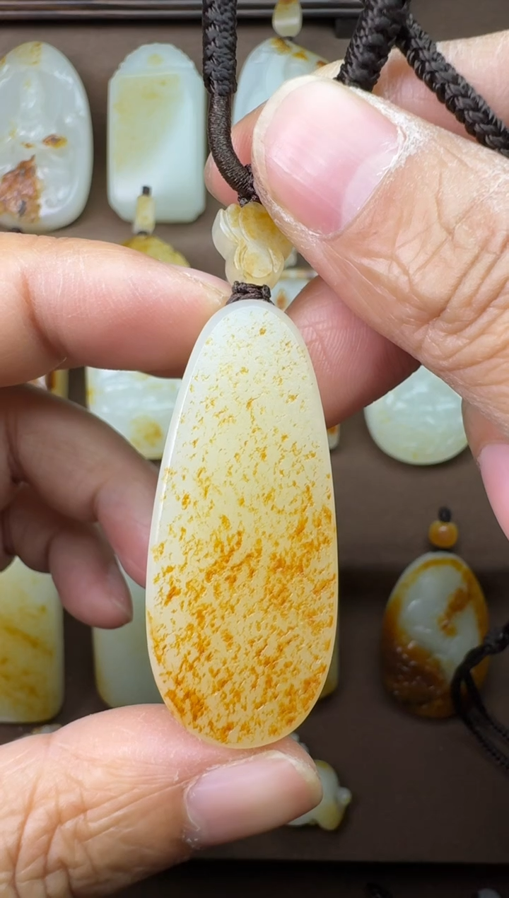 【闪购商品】和田玉颈饰未镶嵌平安牌