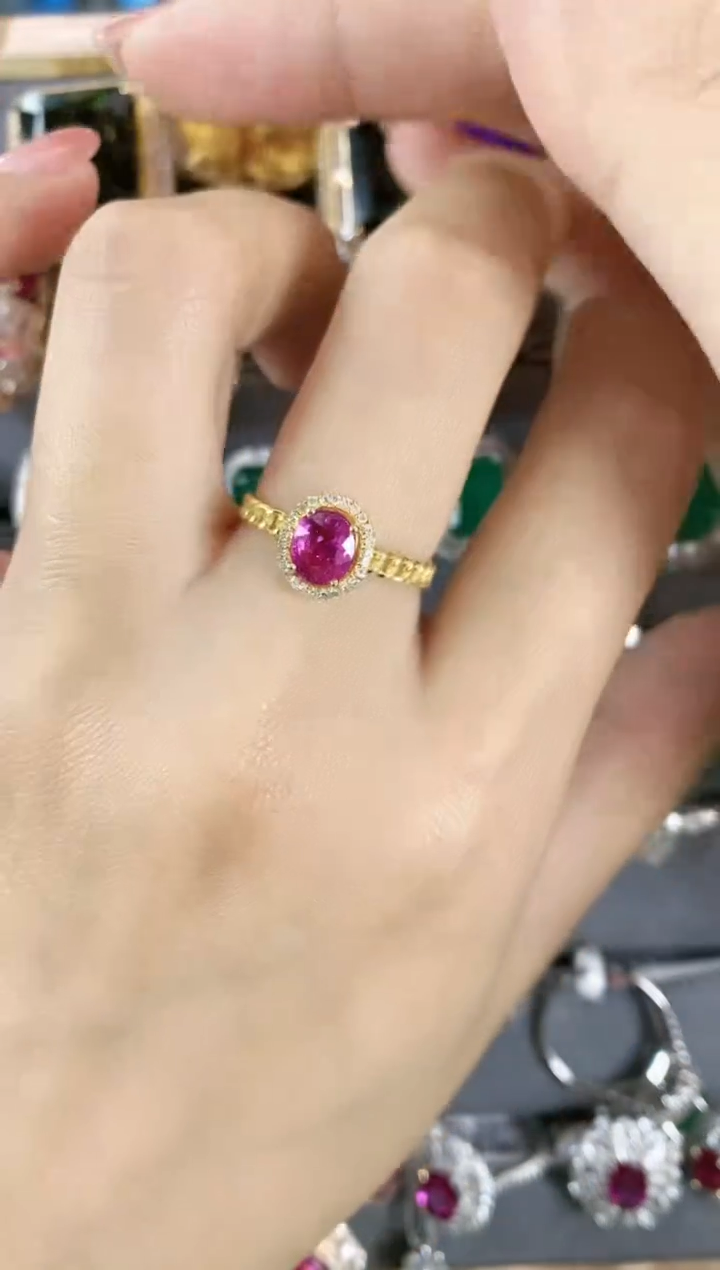 【闪购商品】红宝石戒指18K金镶嵌.........