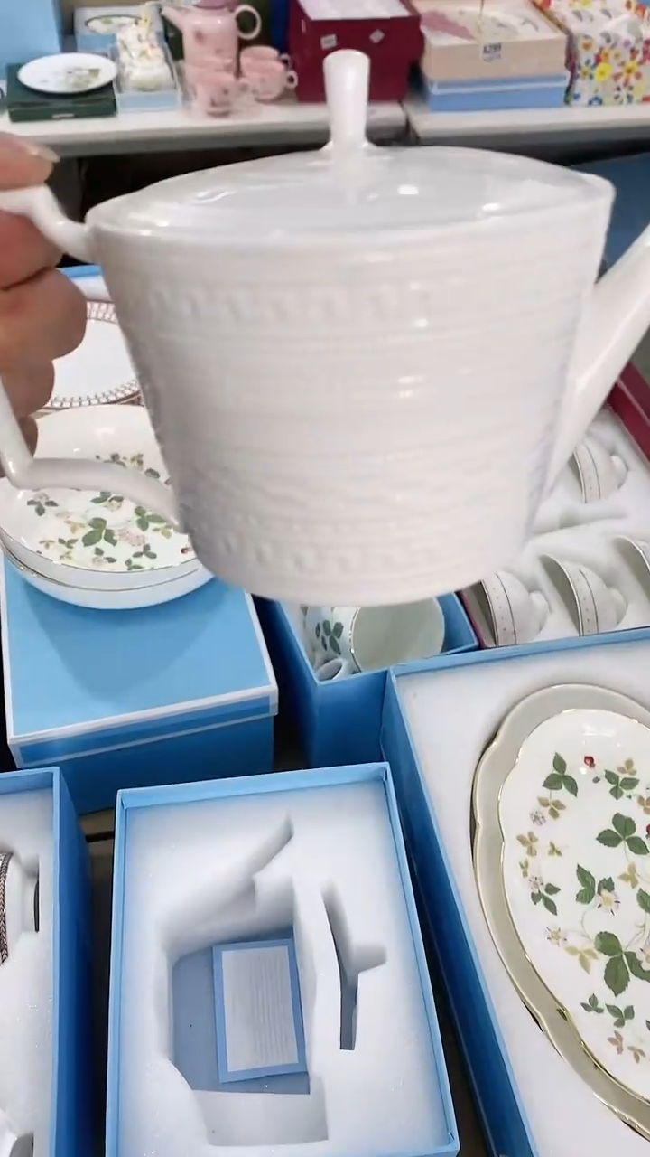 瓷片锅碗瓢盆一件不留@@1