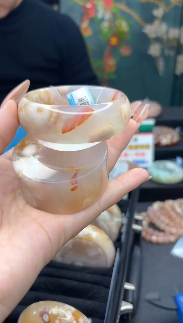 【闪购商品】石英质玉手镯未镶嵌4（56圈赠送镯心）