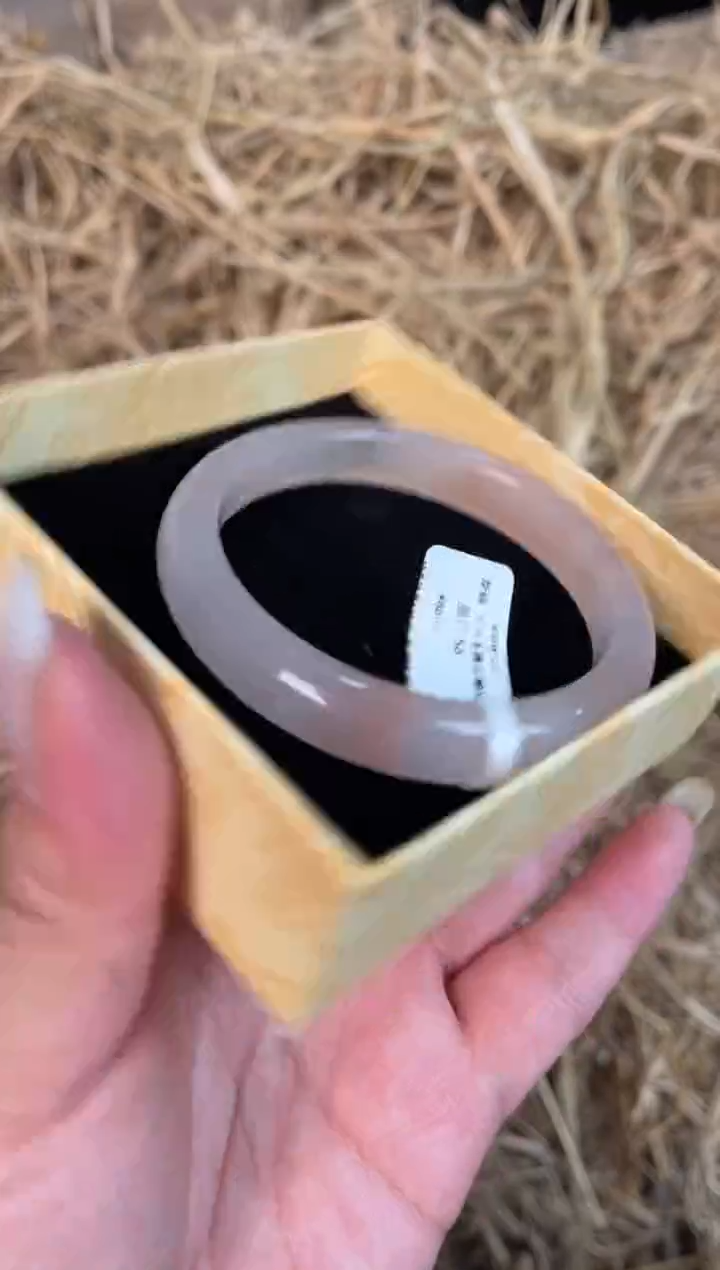 未镶嵌手镯石英质玉W-027