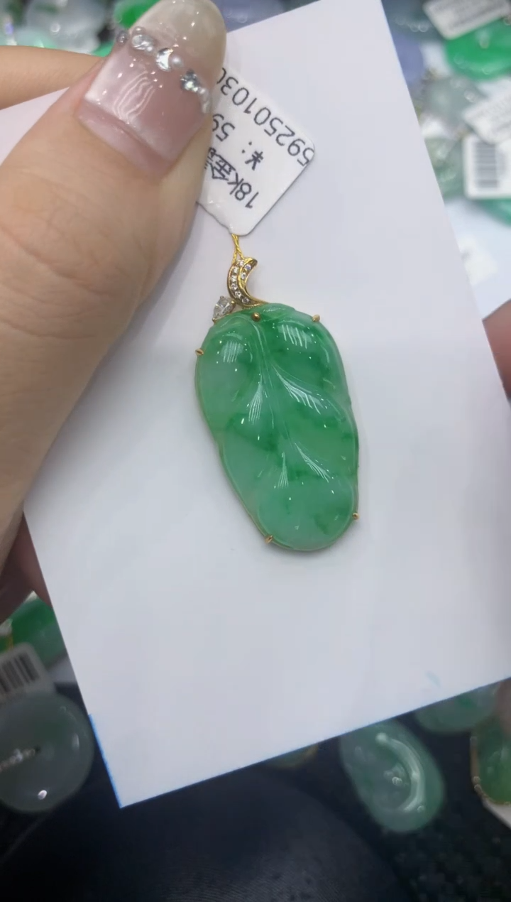 【闪购商品】翡翠颈饰18K金镶嵌222222222