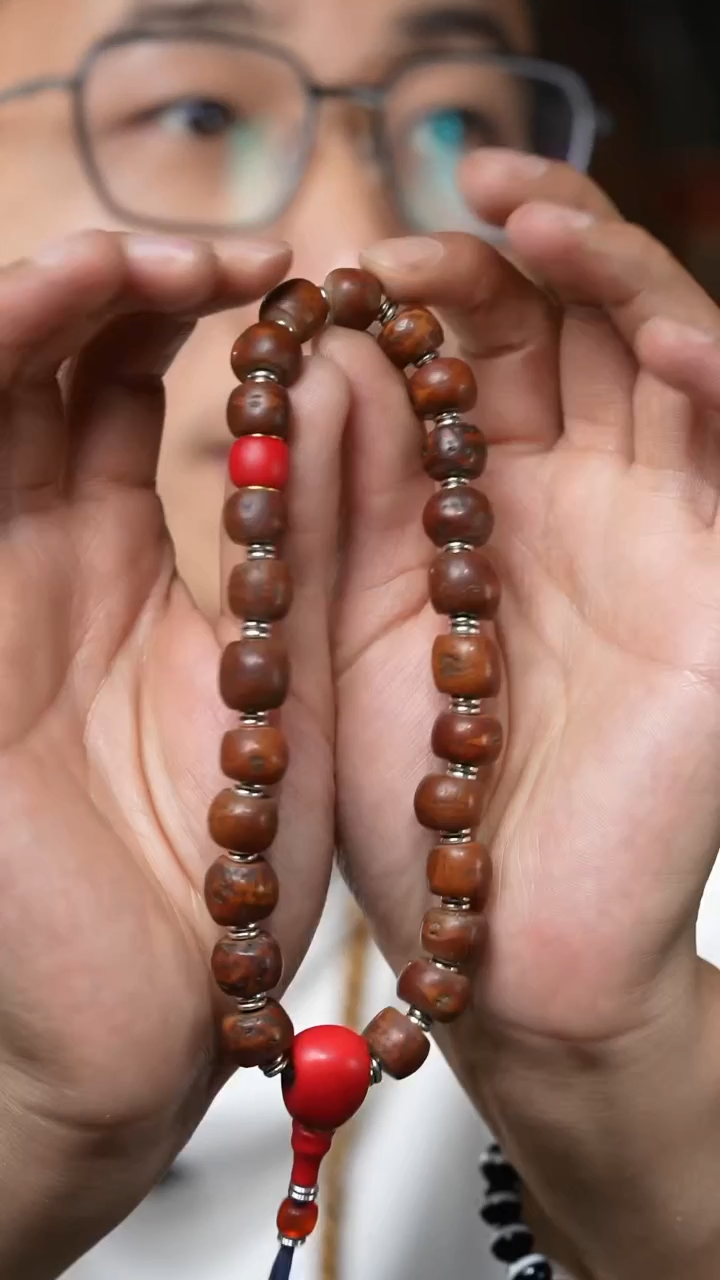 【闪购商品】老凤眼（多样性发货，发其一）