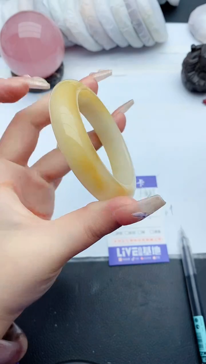 【闪购商品】石英质玉手镯未镶嵌F429+55/56