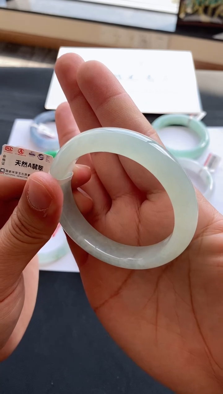 【闪购商品】翡翠手镯未镶嵌号55.2*12.6*8.6正圈